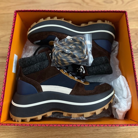 Tory Burch NIB Adventure Hiker Boots (8) - Picture 2 of 16